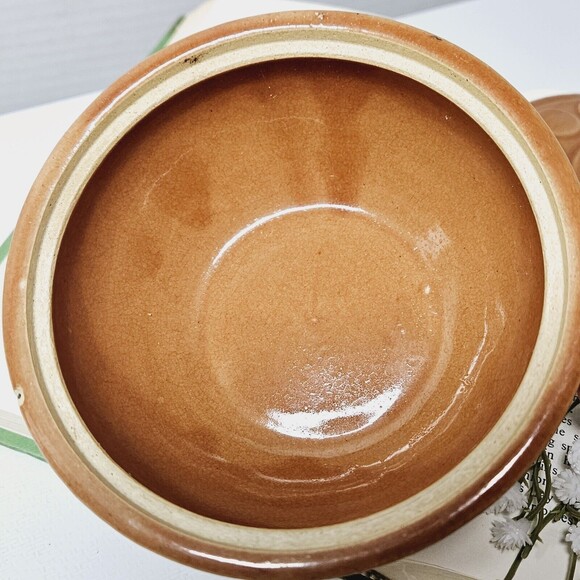 Vintage USA Stoneware Lidded  Pottery Soup Chili Bean Crock Terracotta Medallion - Picture 8 of 11
